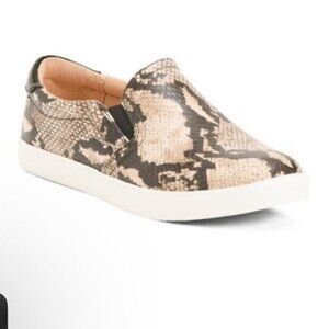 DR. SCHOLL'S Comfort Madison Animal Print Slip On Flats Sneakers Size 8